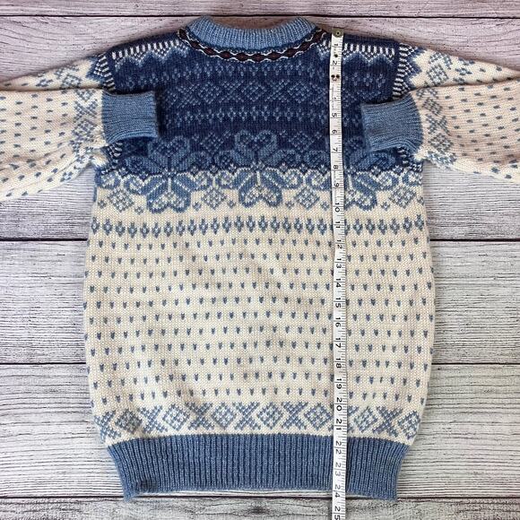 Vintage Dale of Norway Wool Clasp Sweater - Picture 5 of 6